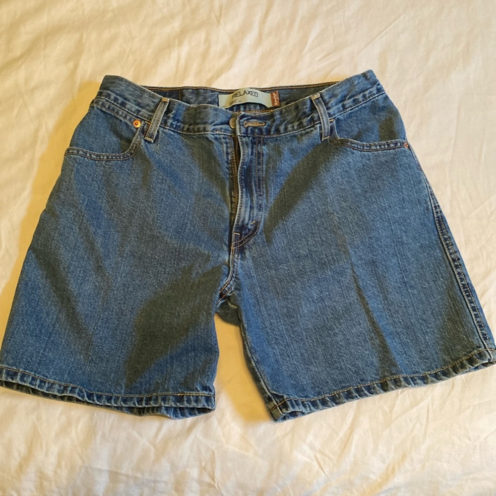 Levi's Women's 550 Relaxed Fit High Rise Denim Jean Shorts Size 12